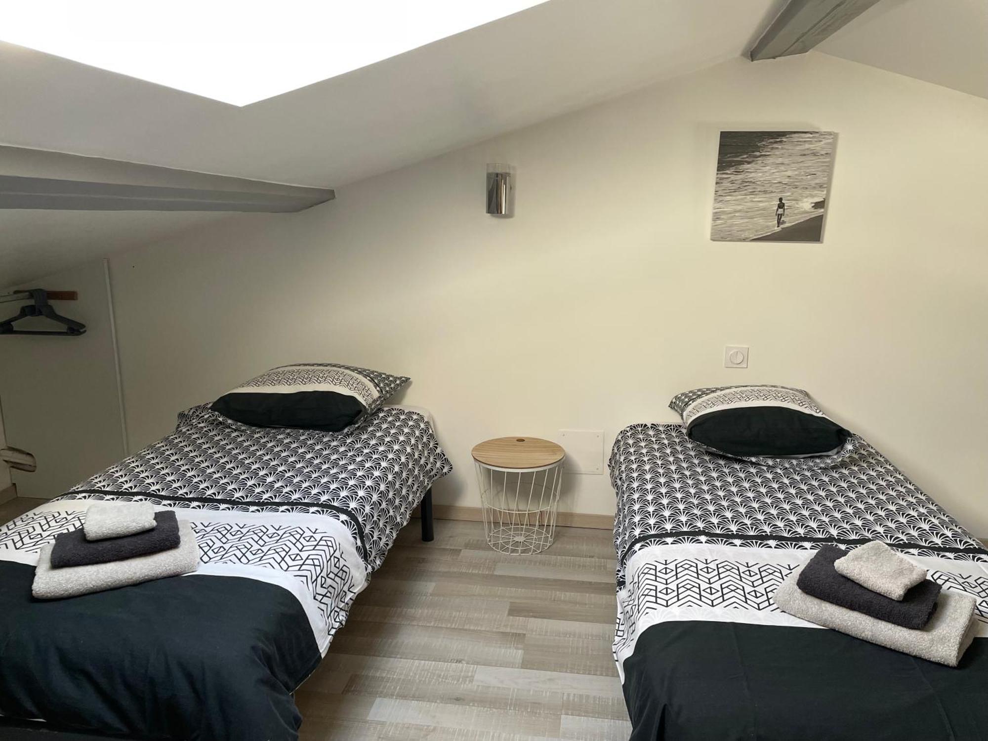 Chez Tony Et Laurie Apartment Montbrun-des-Corbieres Bagian luar foto
